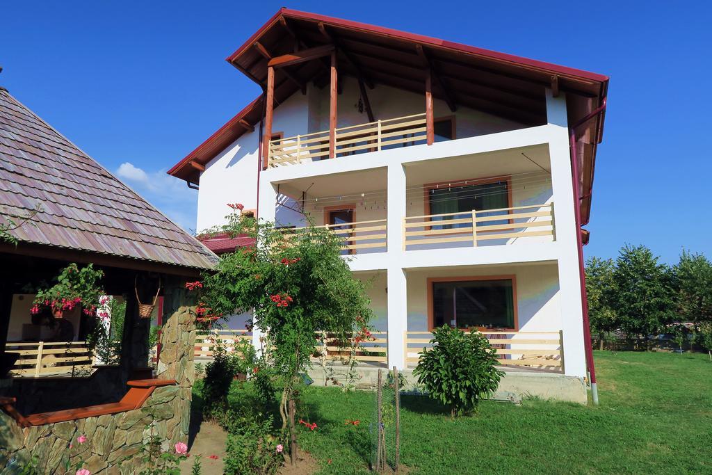 Casa Renti Hotel โนวาชิ-สเตรยนี ภายนอก รูปภาพ